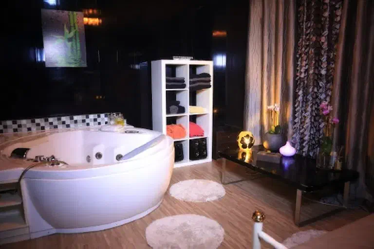 LE DREAMS – Maison Close Mons – photo 2