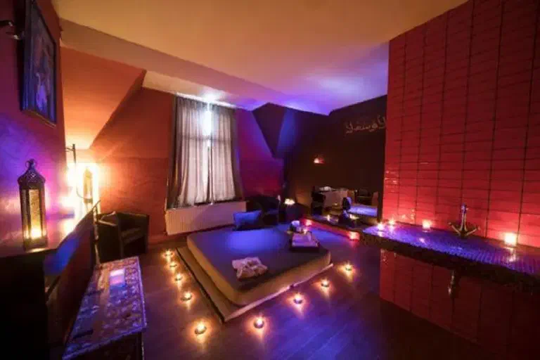 MASSAGE APHRODITE (Maison Close Bruxelles)